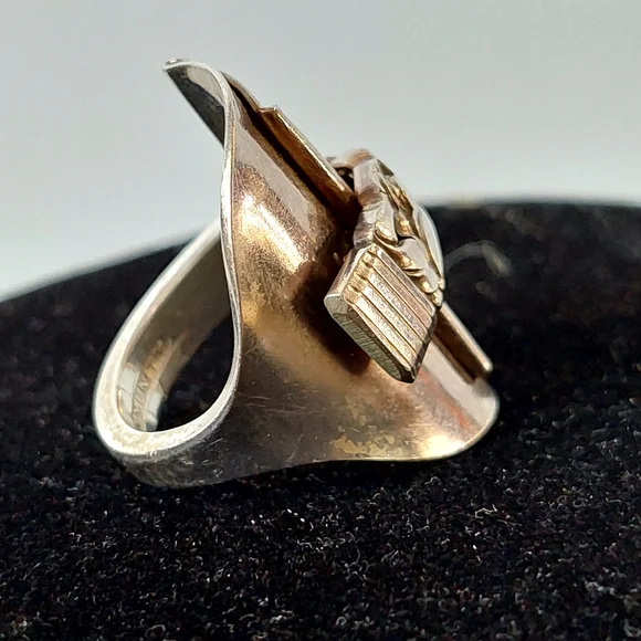 Community Large silver Ring - Picture 4 of 10